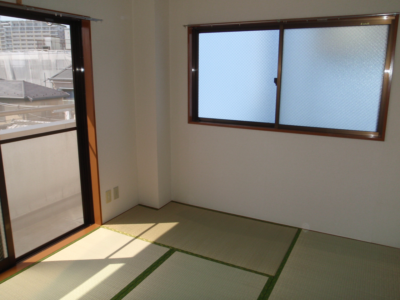 Living and room. Japanese-style room 6 quires