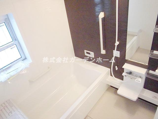 Model house photo. Mind in spacious 1 pyeong of bathroom and body refresh !! (model house)