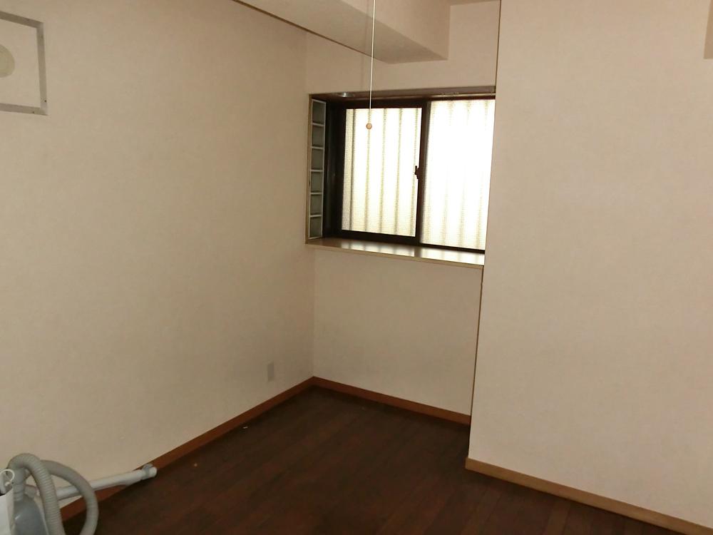 Non-living room. Western-style 5.3 Pledge