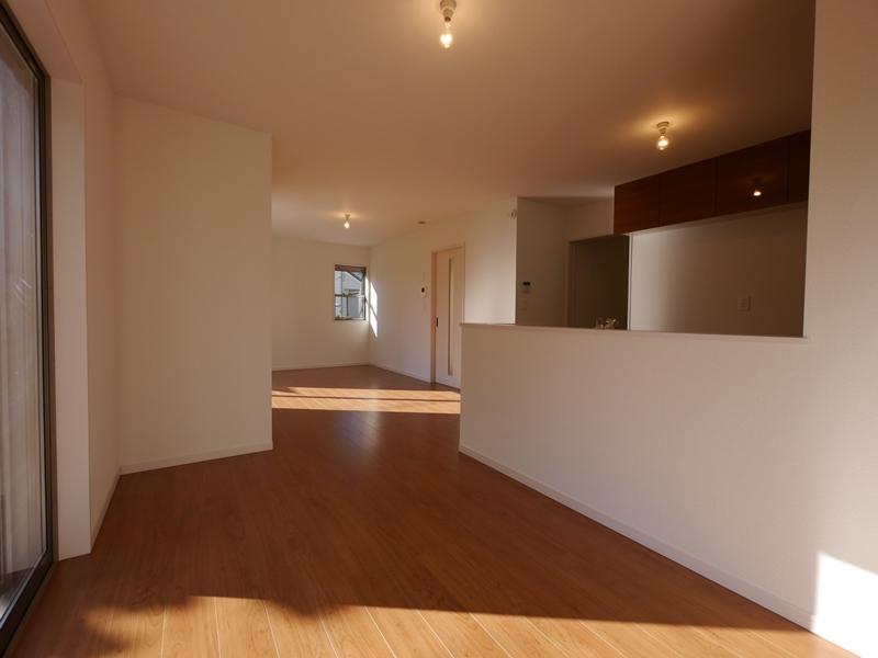 Living. Living Room (Building 2)