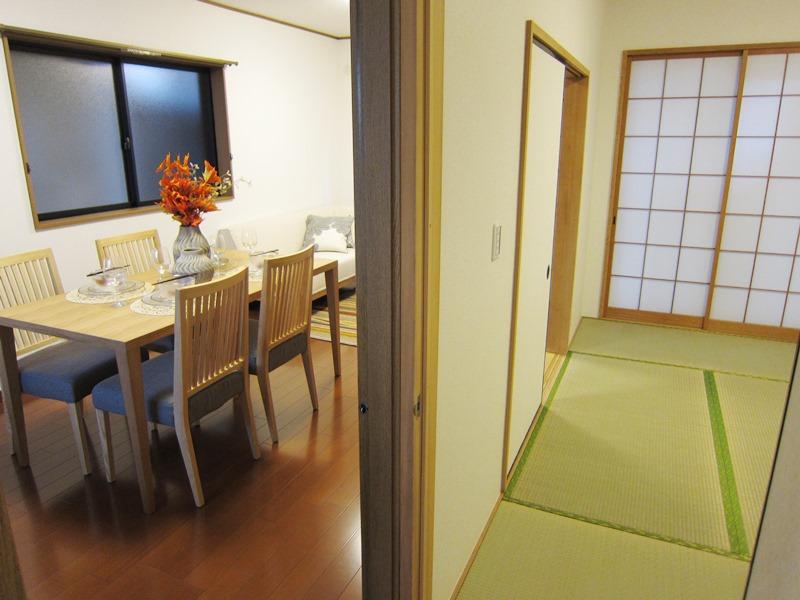 Living. Japanese-style room of the then living