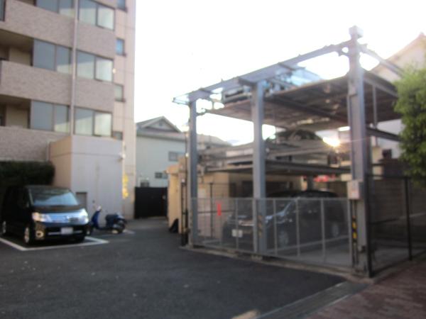 Parking lot. Common areas