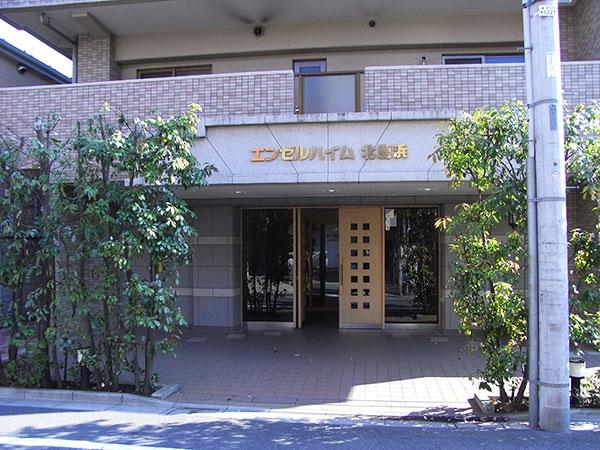 Entrance. Common areas