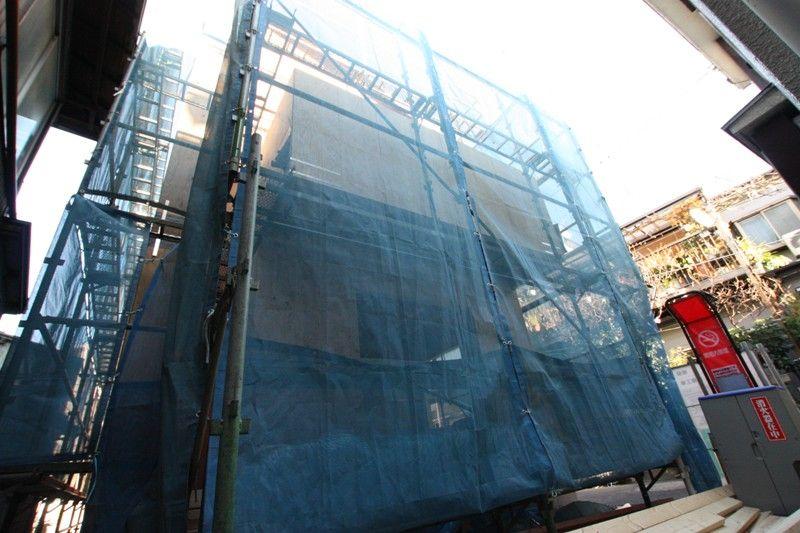 Local appearance photo. Faucet with an integrated water purifier