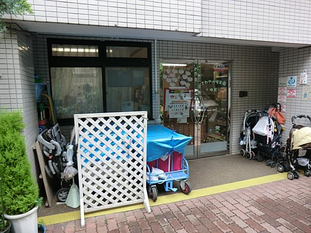 kindergarten ・ Nursery. Refreshing nursery ・ Until Umejima 190m