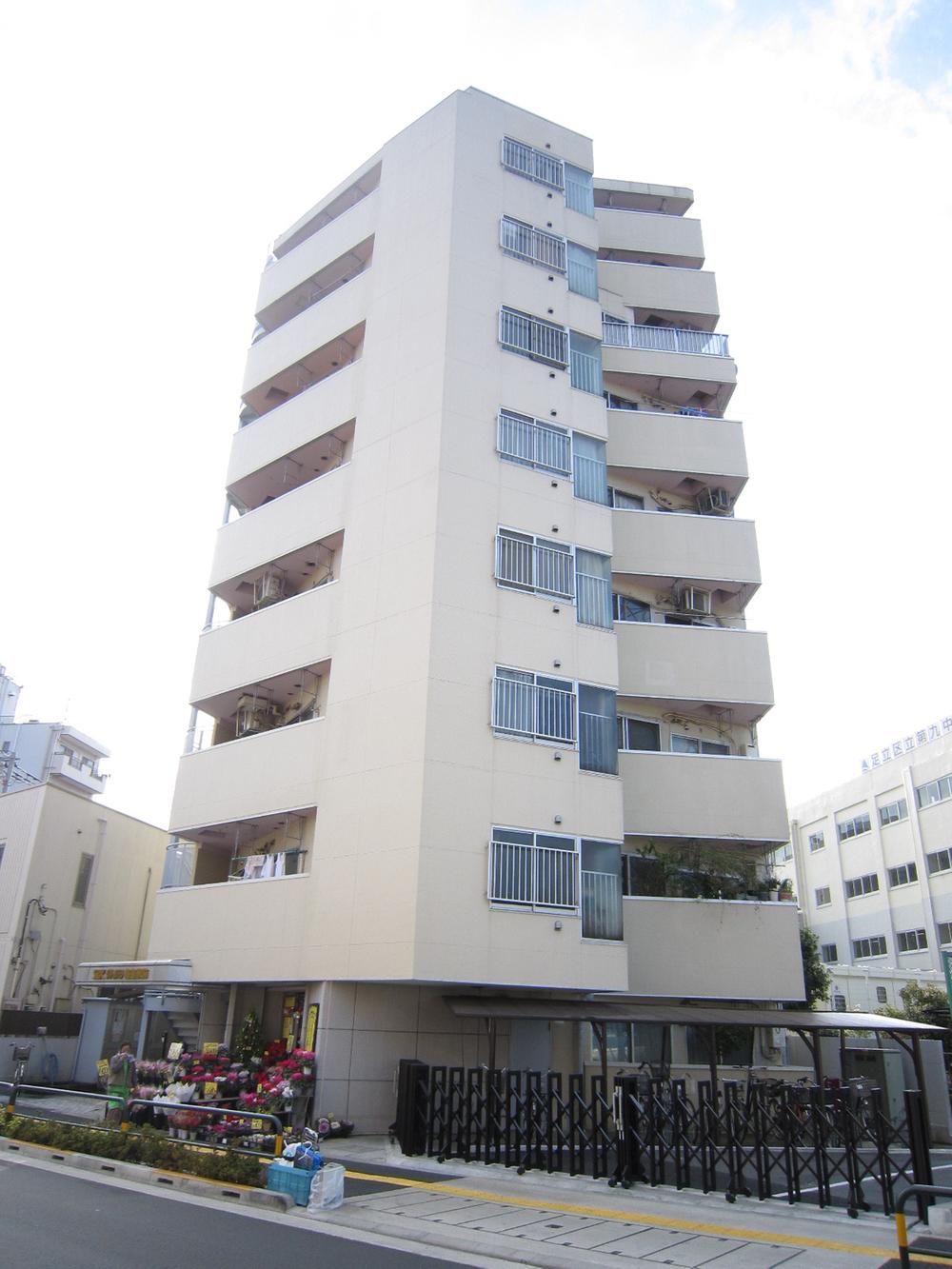 Local appearance photo. Local (12 May 2013) Shooting