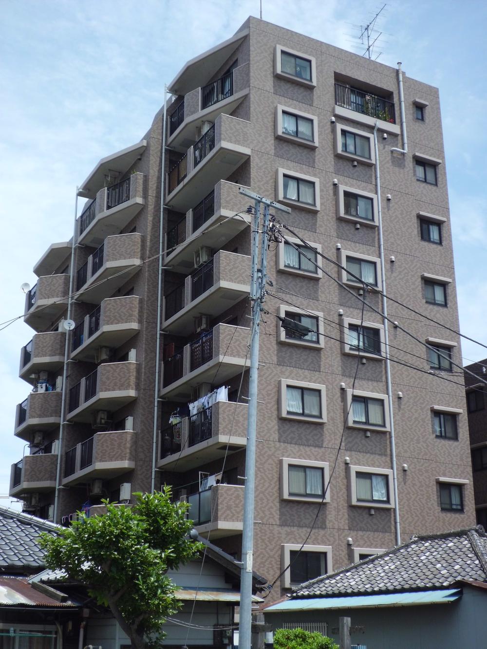 Local appearance photo. Building appearance