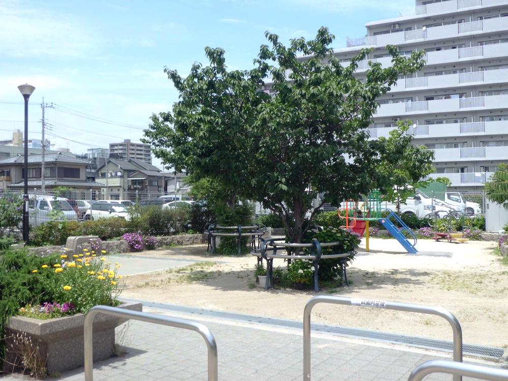 Other. 2-minute walk ・ Of about 150m Takasago Tomo遊 children amusement