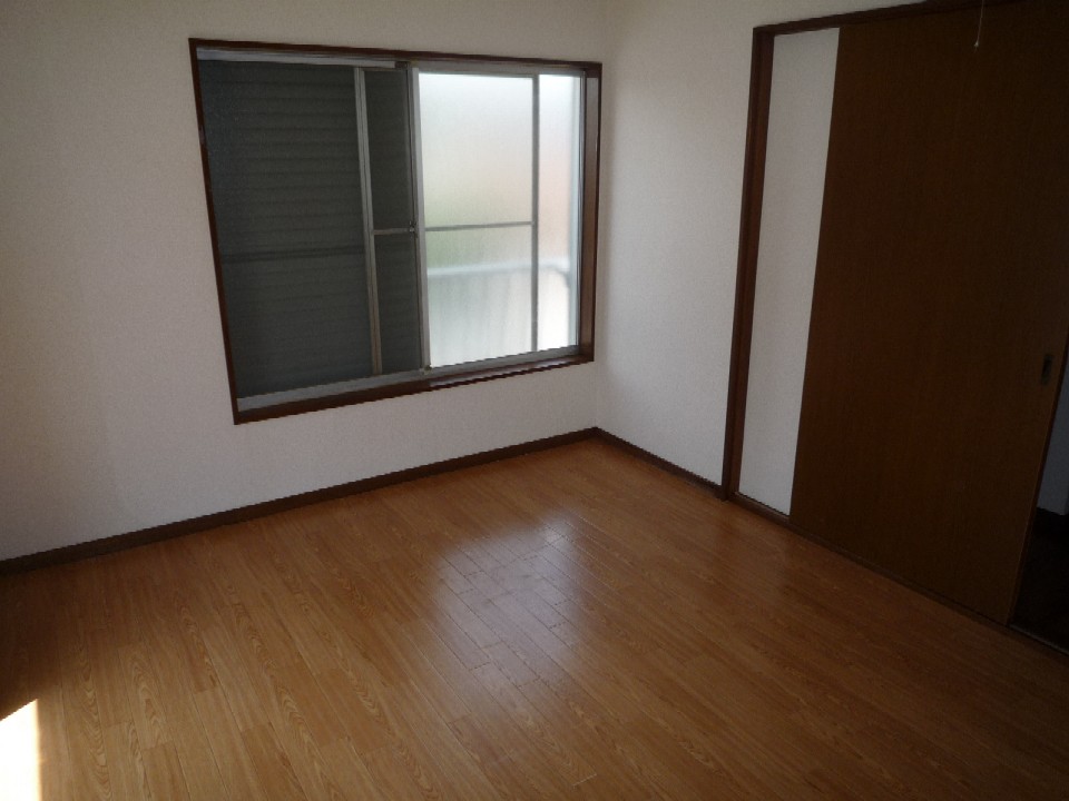 Other room space. 2F: Western-style