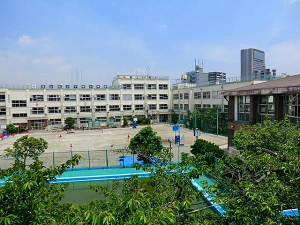 Primary school. 420m to Senju elementary school