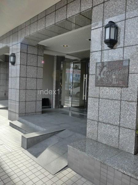 Entrance. Pet breeding possible! !