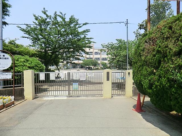 Primary school. 100m to Adachi Ward Oyata Elementary School