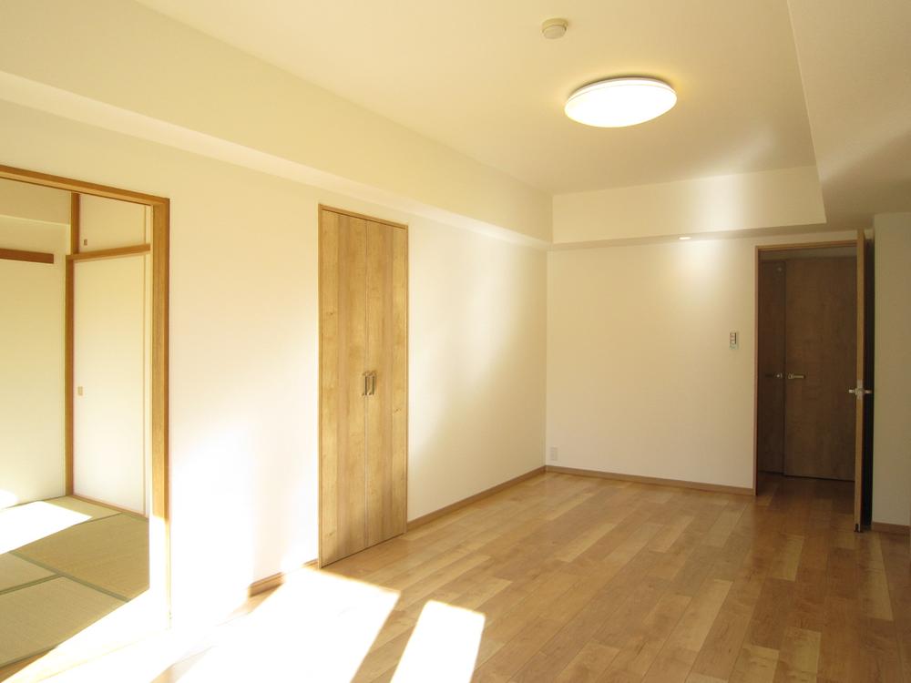 Living. Indoor (12 May 2013) Shooting