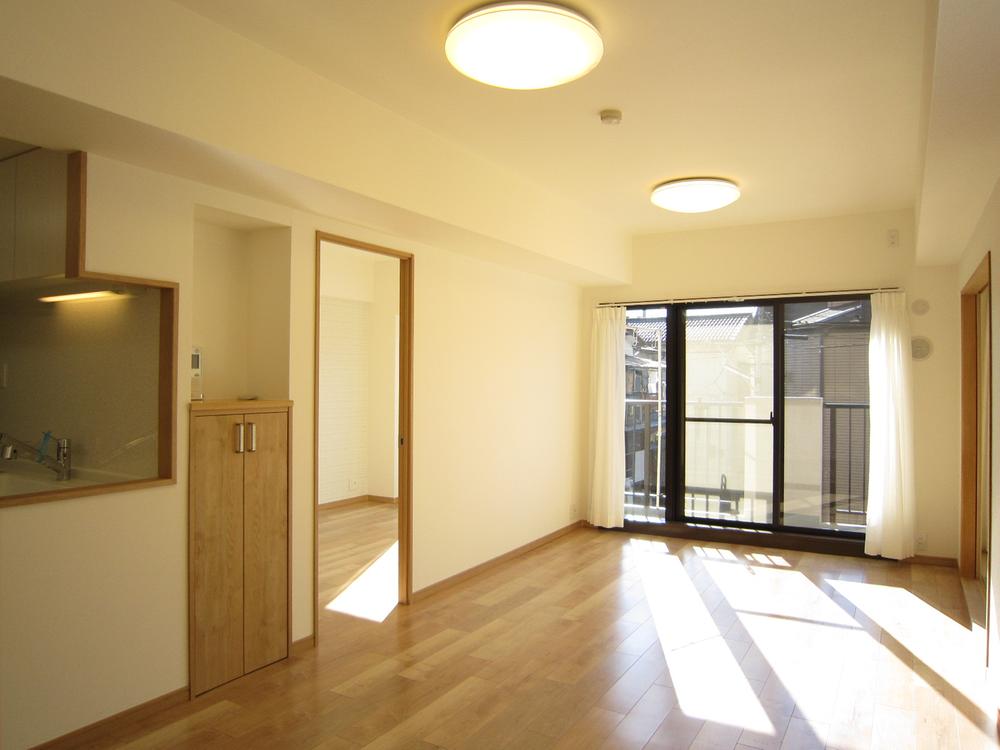 Living. Indoor (12 May 2013) Shooting