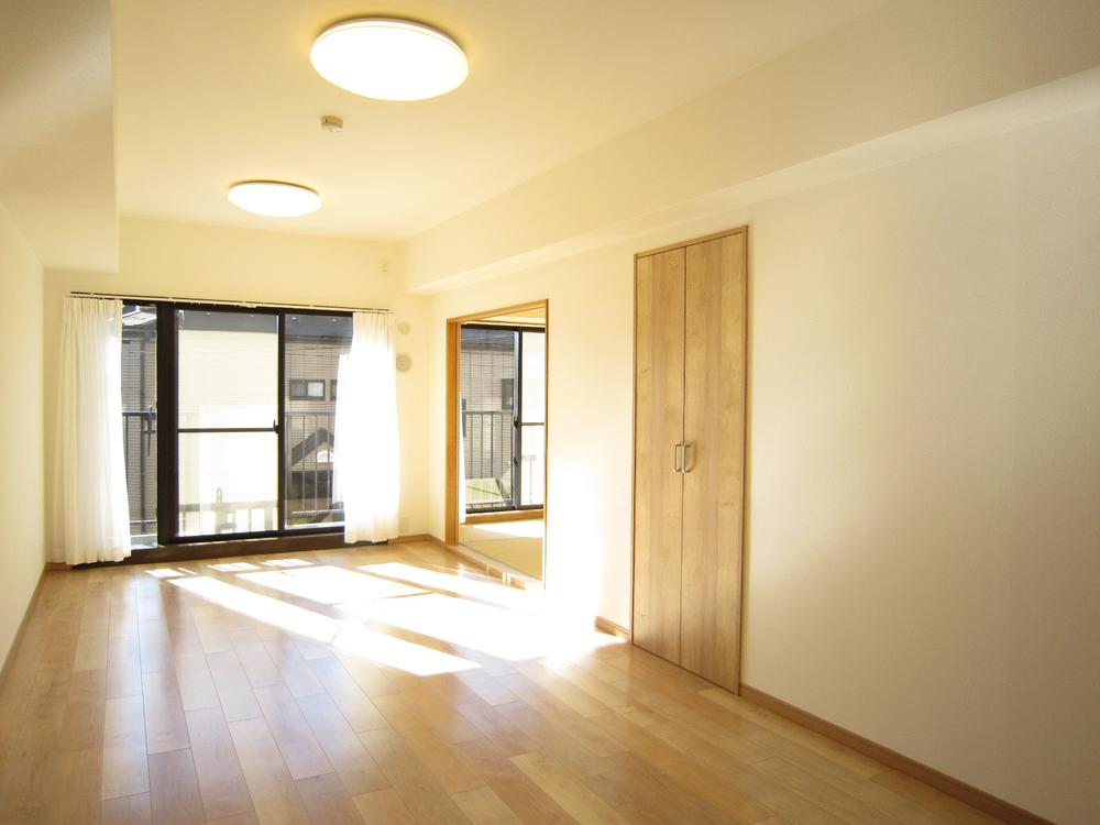 Living. Indoor (12 May 2013) Shooting