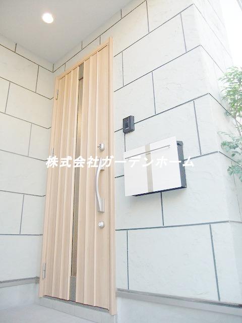 Entrance. Soon is made mansion want to go back