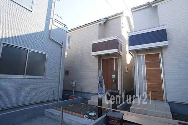 Local appearance photo. Zenshitsuminami facing bright dwelling site (December 2013) Shooting G Building