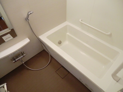 Bath. Add-fired function with semi Otobasu ・ Bathroom dryer Yes