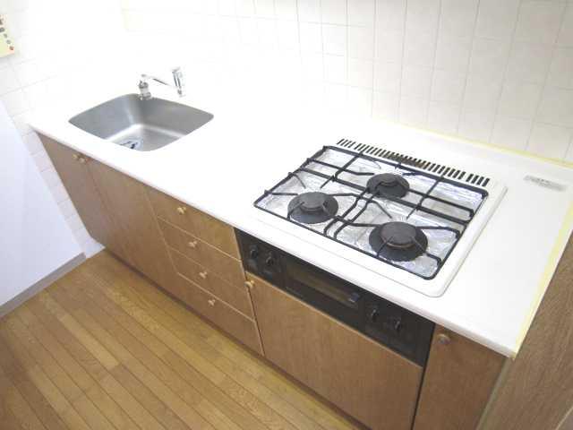 Kitchen. Room (August 2013) Shooting