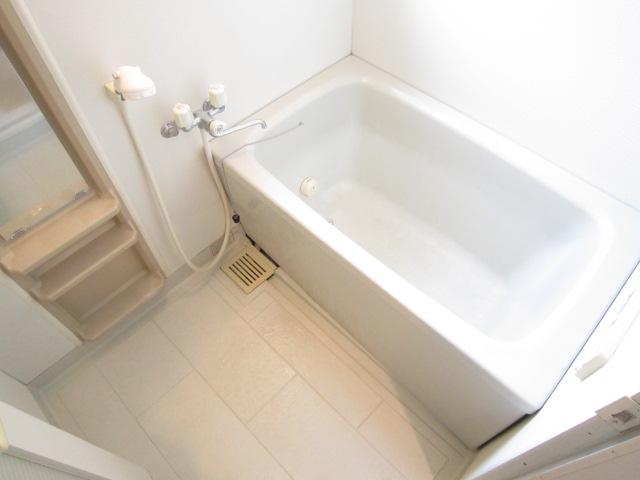 Bathroom. Room (August 2013) Shooting