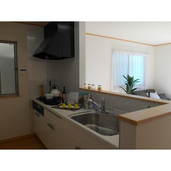 Kitchen. There is a sense of open system Kitchen