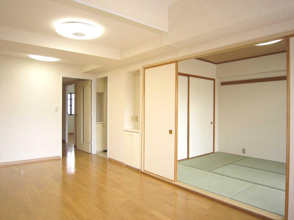 Living. Indoor (June 2013) Shooting