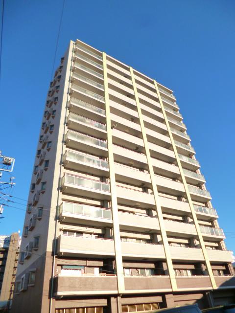 Local appearance photo. 2003 architecture [24-hour security system introduced]