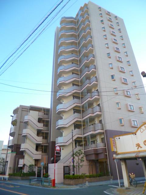 Local appearance photo. 2003 architecture [24-hour security system introduced]