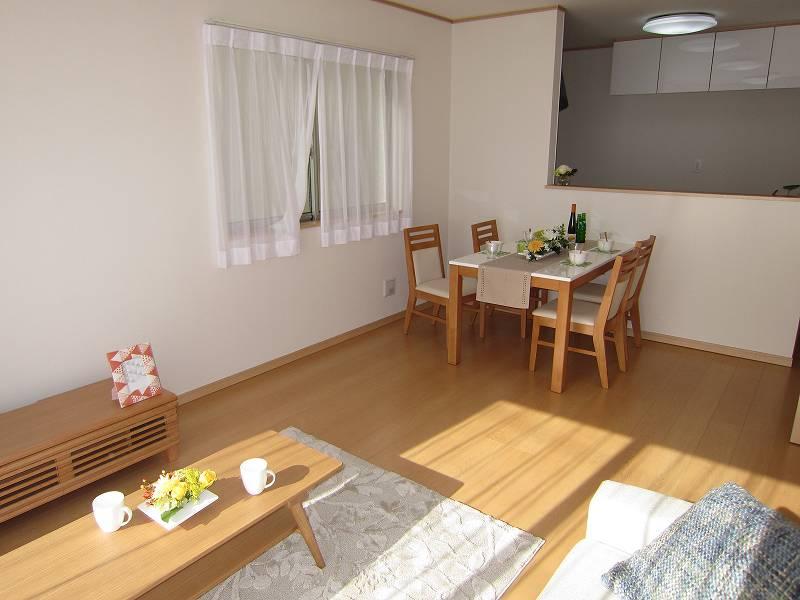 Living. B Building Living