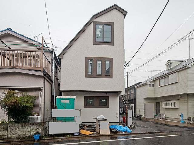 Local appearance photo. Local (12 May 2013) Shooting, 1 Building