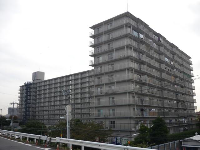 Local appearance photo. Local (11 May 2013) Shooting