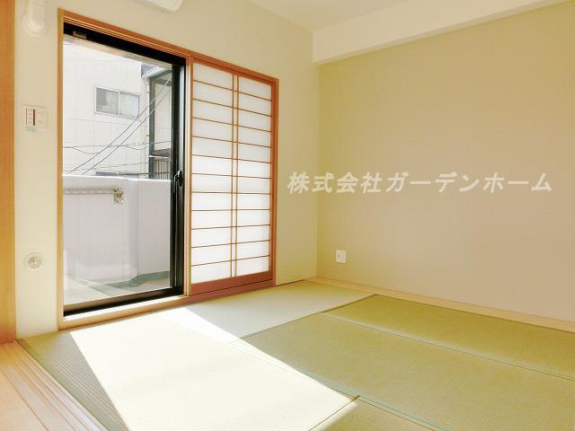 Non-living room. 6-mat Japanese-style room of Tsuzukiai