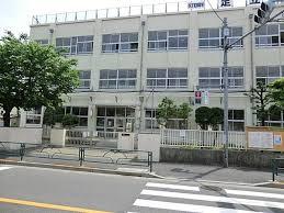 Primary school. 710m to Adachi Ward Nishihokima Elementary School