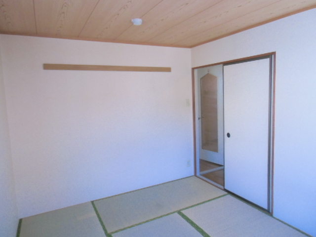 Other room space. Japanese-style room 6 quires Storage rooms