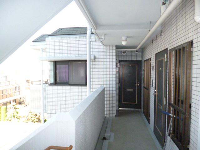 Other common areas. 4th floor common areas