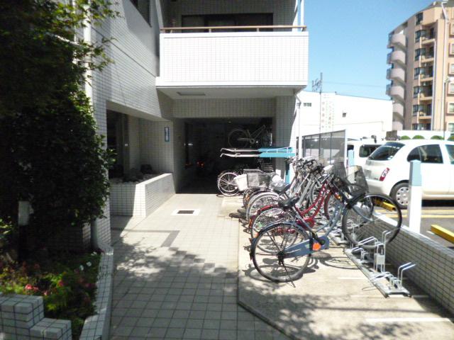 Other common areas. Bicycle-parking space
