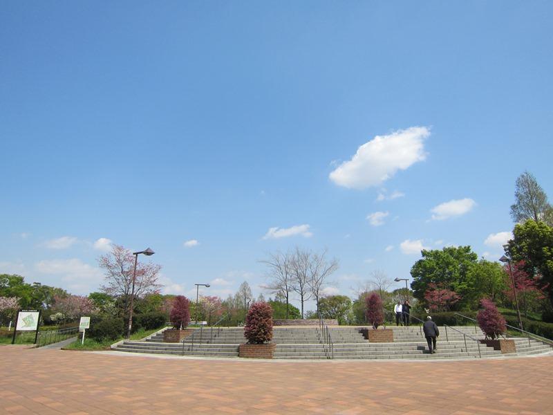 park. Metropolitan Tonerikoen up to 80m