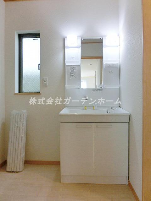 Model house photo. ■ The station a 10-minute walk, Introducing seismic grade acquisition mansion of peace of mind. South Do not get a sunny My home in the car space? ■