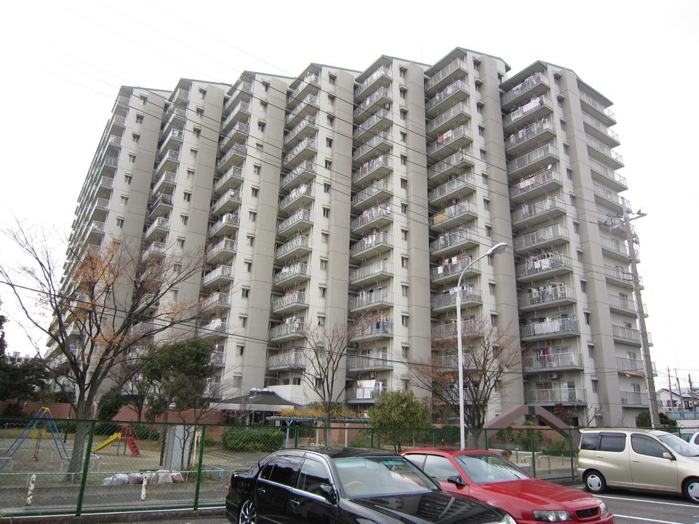 Local appearance photo. Local (11 May 2013) Shooting