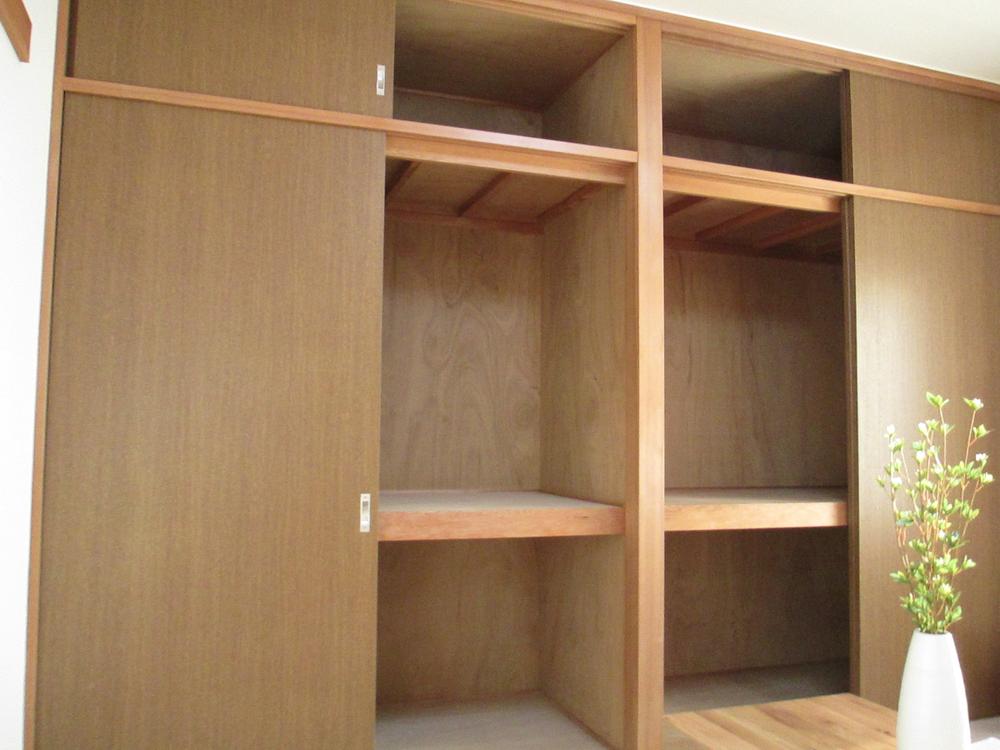 Receipt. Western style room 6 Pledge Receipt