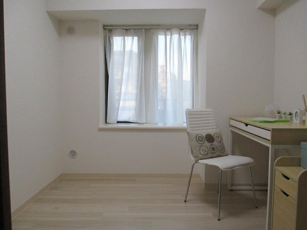 Non-living room. Indoor (11 May 2013) Shooting