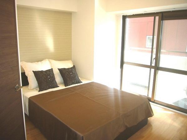 Non-living room. Enough breadth be placed a double bed!