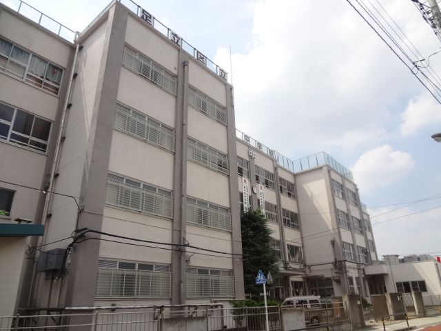 Junior high school. 190m to Adachi Ward fourteenth junior high school (junior high school)