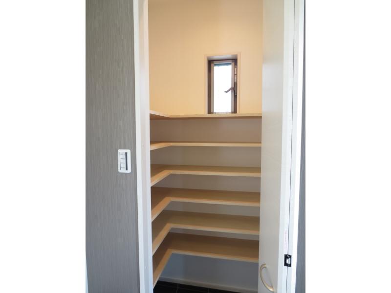 Receipt. A Building Shoes cloak