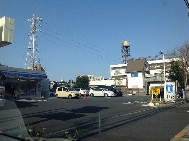 Convenience store. 600m until Lawson (convenience store)