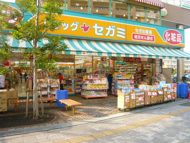 Drug store. Drug store Until Segami 282m