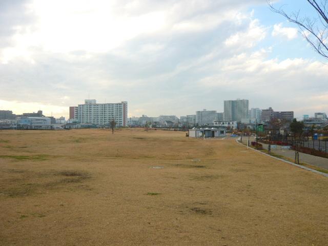 park. 210m until Nitta Sakura Park