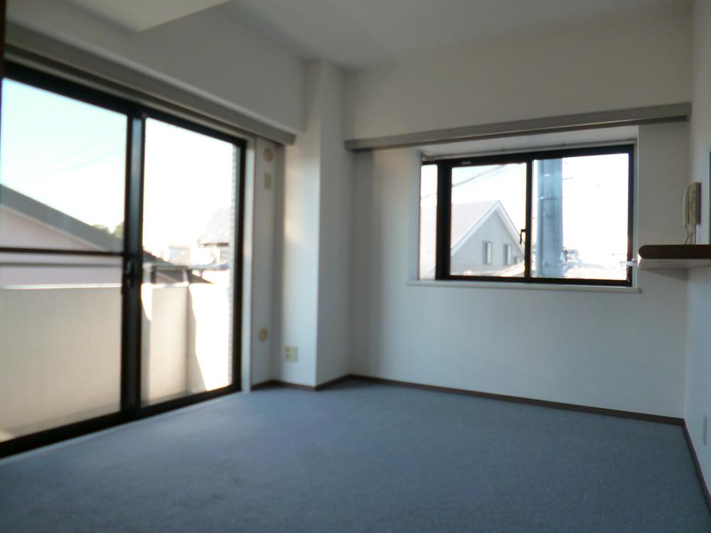 Living. Indoor (11 May 2013) Shooting