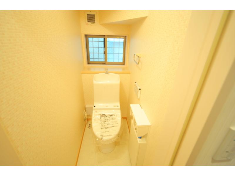 Toilet. Building 2 toilet