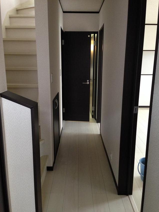 Entrance. Local (10 May 2013) Shooting